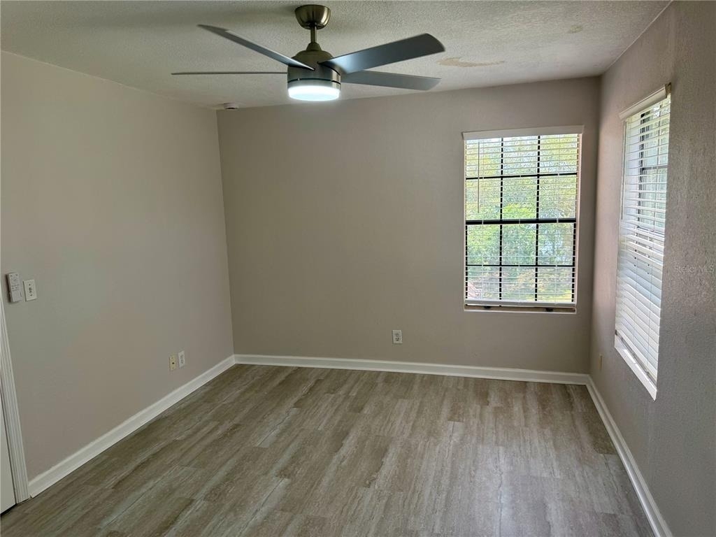 375 Lake Ontario Court - Photo 9