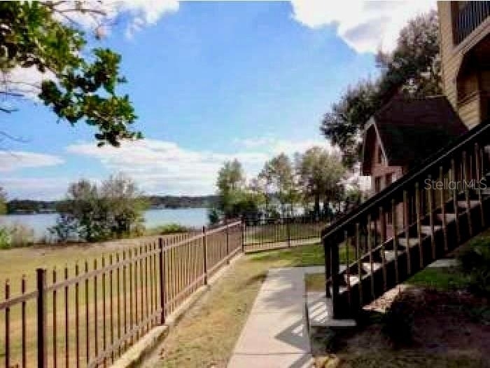 375 Lake Ontario Court - Photo 16