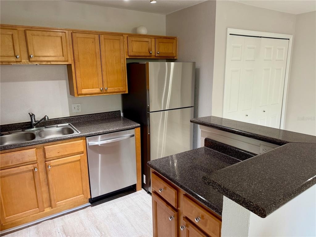 375 Lake Ontario Court - Photo 6