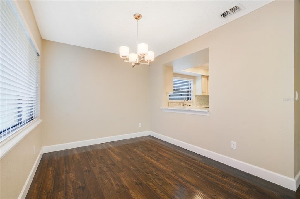 439 S Netherwood Crescent - Photo 11