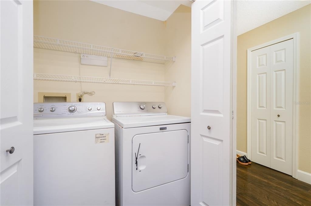 439 S Netherwood Crescent - Photo 13