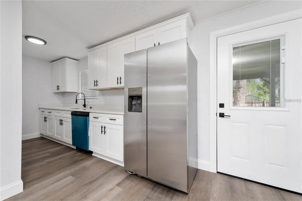 603 Conrad Drive - Photo 3