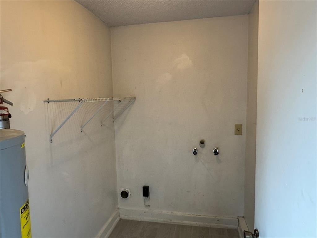 10041 Massey Street - Photo 6