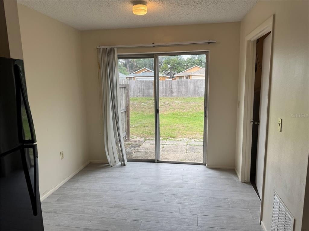 10041 Massey Street - Photo 9