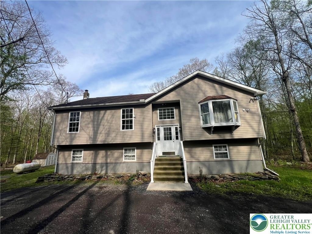 1240 Howeytown Road - Photo 0