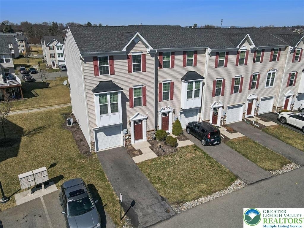 10 White Rose Lane - Photo 1