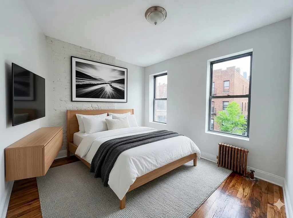 West 49th Street/ 9th ave - Photo 4