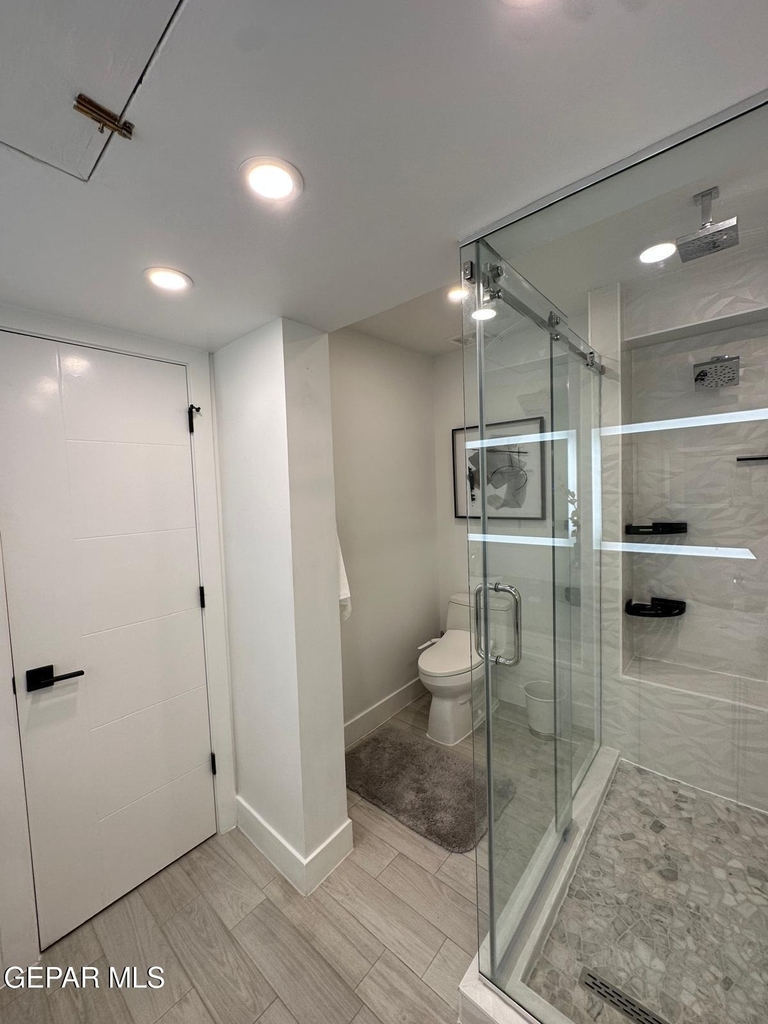 350 Thunderbird Drive - Photo 11