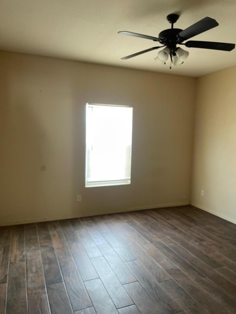 8940 Herbert Street - Photo 4