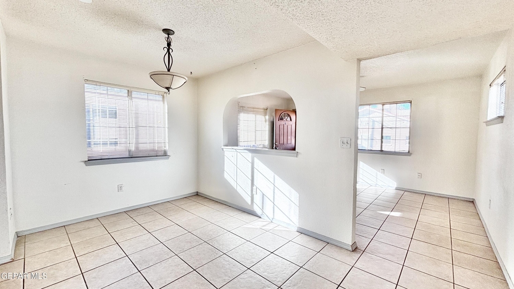 2717 Idalia Avenue - Photo 4