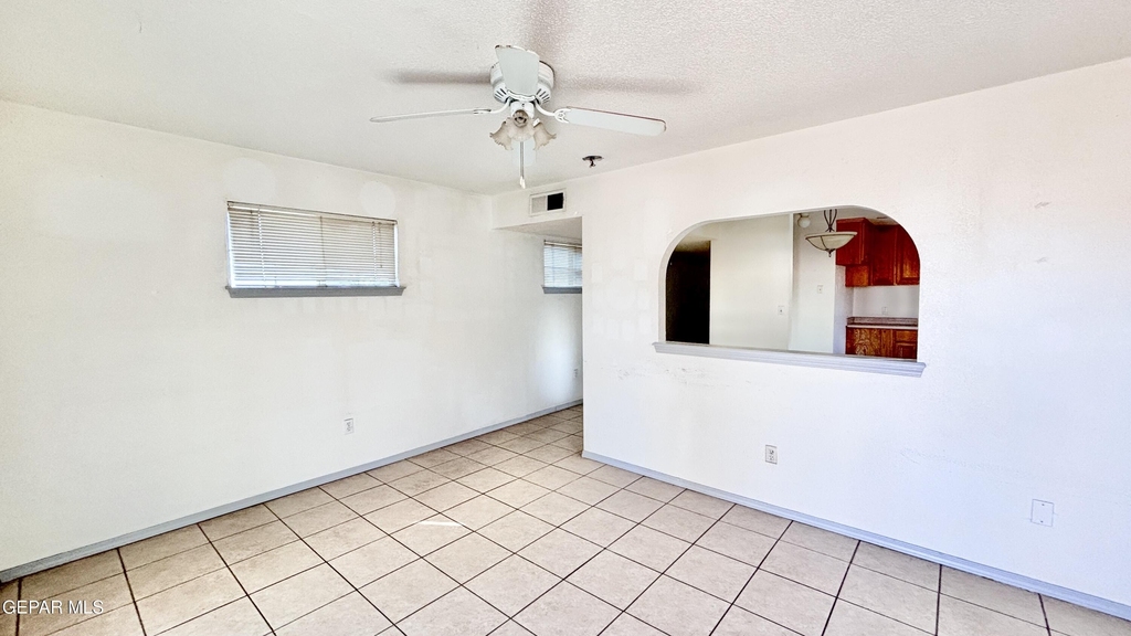 2717 Idalia Avenue - Photo 2