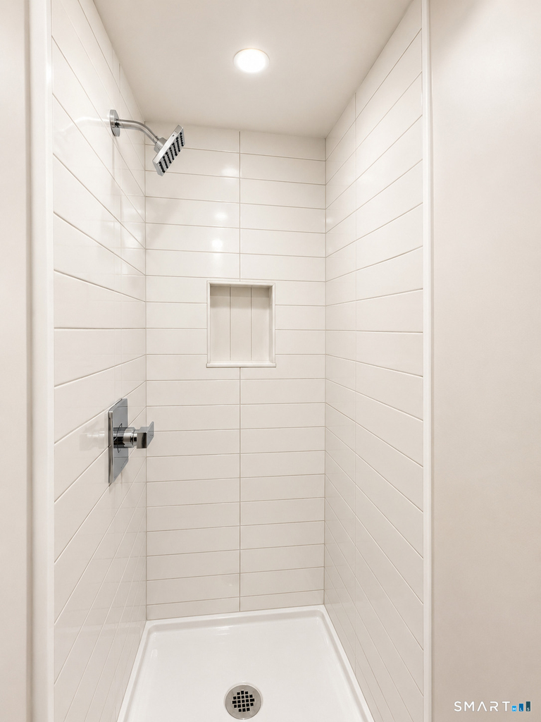 411 Main Street - Photo 1