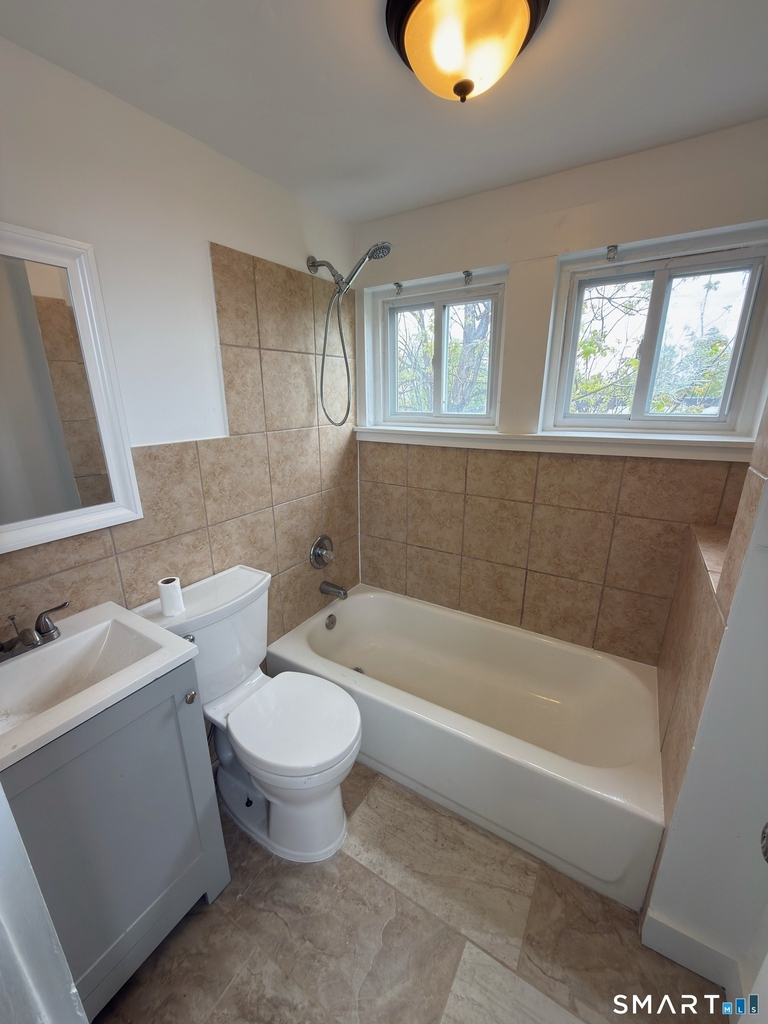 10 Beatrice Street - Photo 2