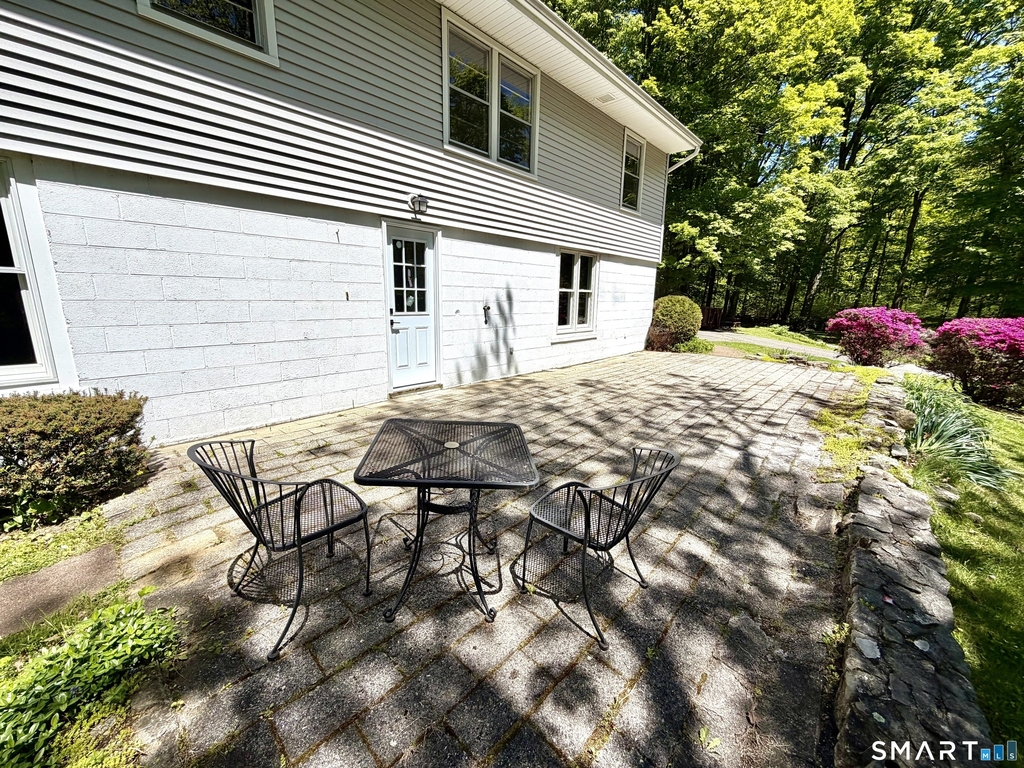 137 Florida Hill Road - Photo 6