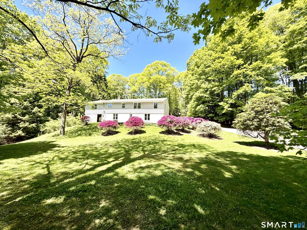 137 Florida Hill Road - Photo 0