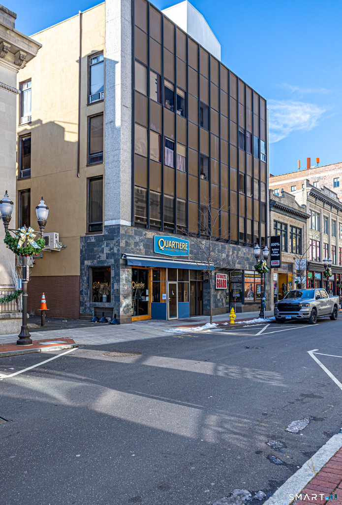 51 Bank Street - Photo 0