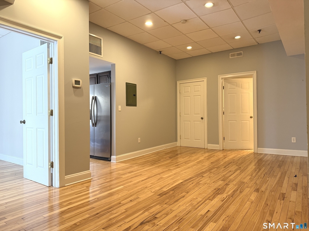 51 Bank Street - Photo 2