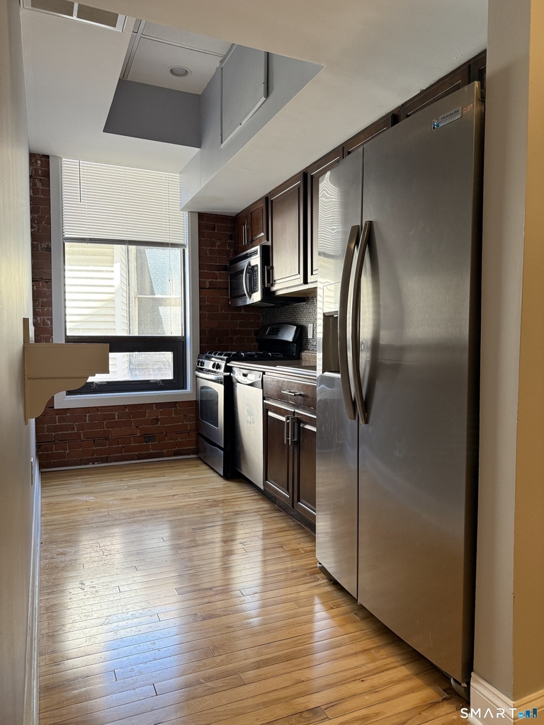 51 Bank Street - Photo 8