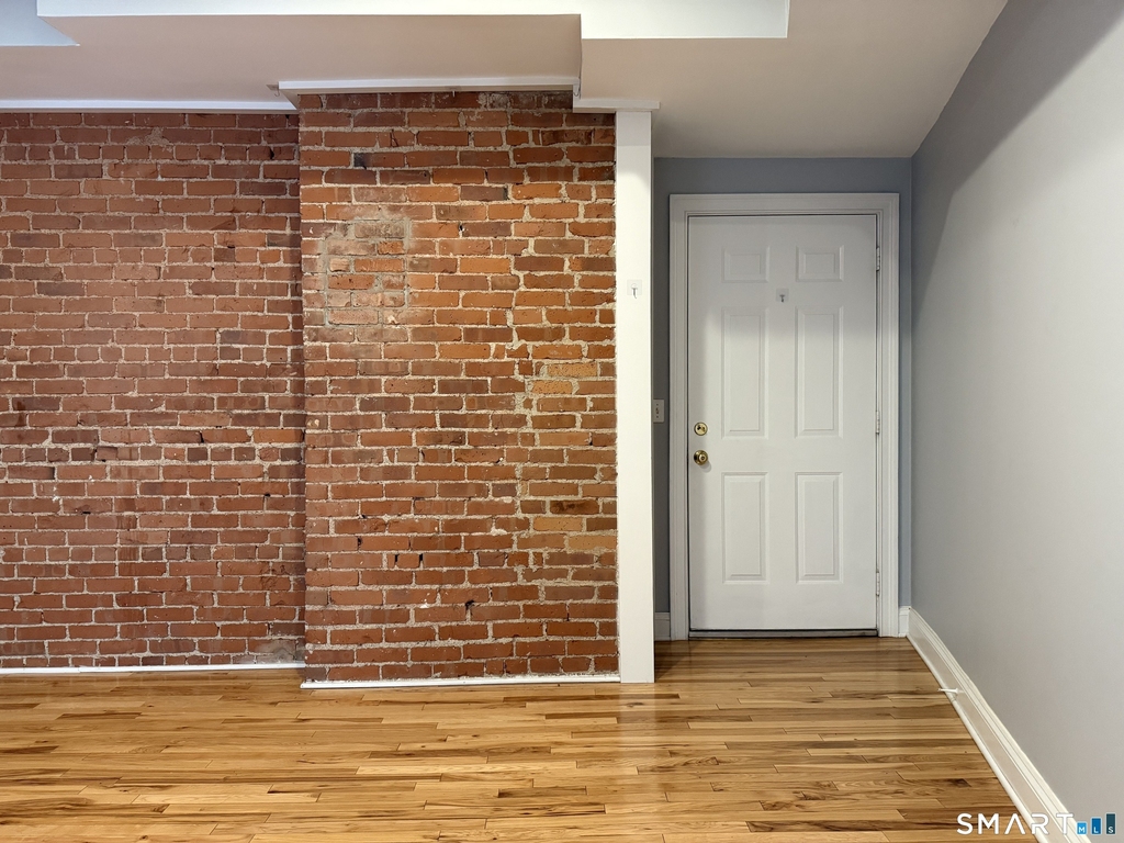 51 Bank Street - Photo 1