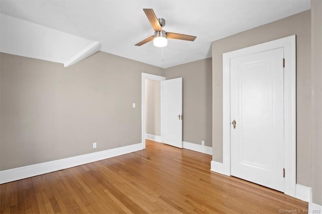 223 Townsend Avenue - Photo 14