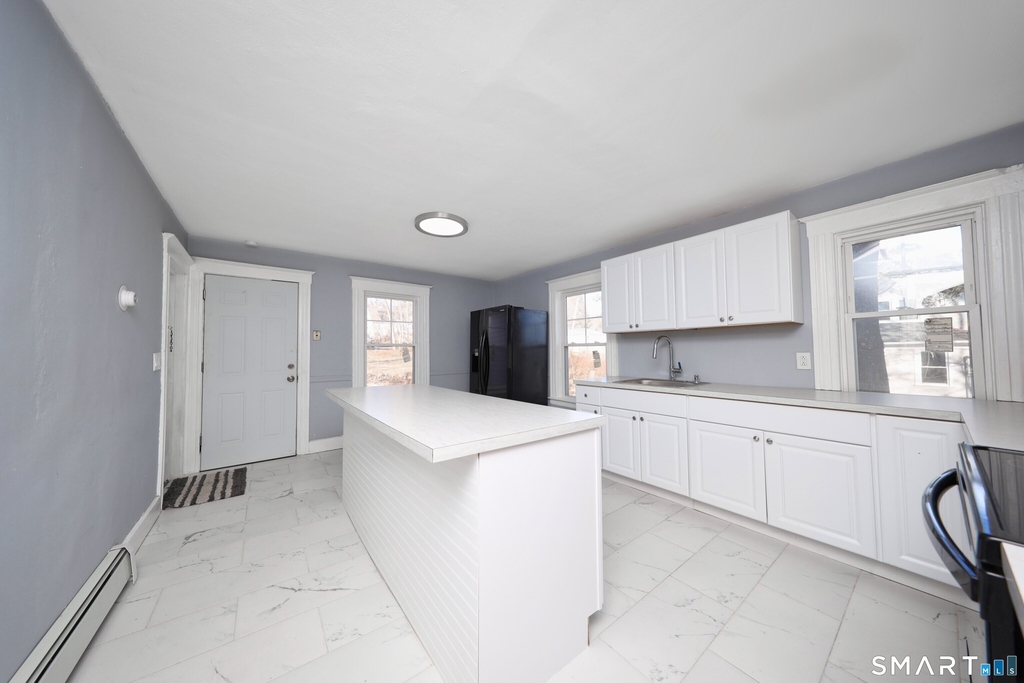 78 Maplewood Avenue - Photo 3