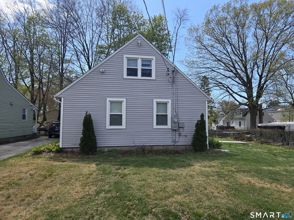 275 Burnsford Avenue - Photo 2