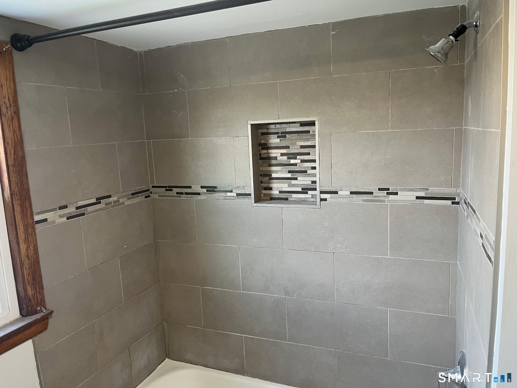 1106 Main Street - Photo 5