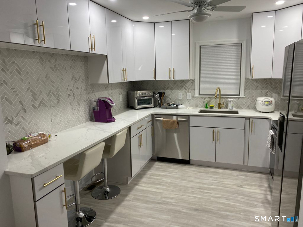 136 Cedar Street - Photo 2