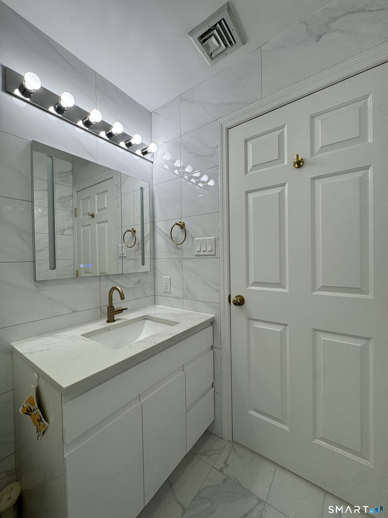 136 Cedar Street - Photo 17
