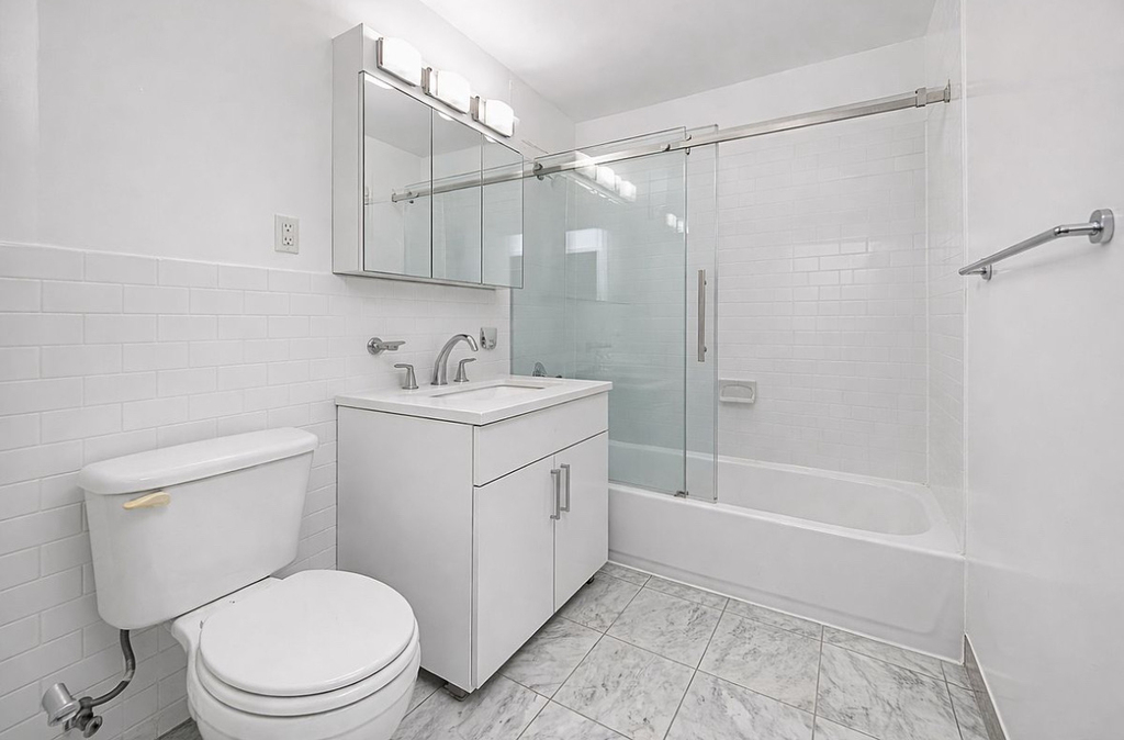 East 38th Street - Photo 2