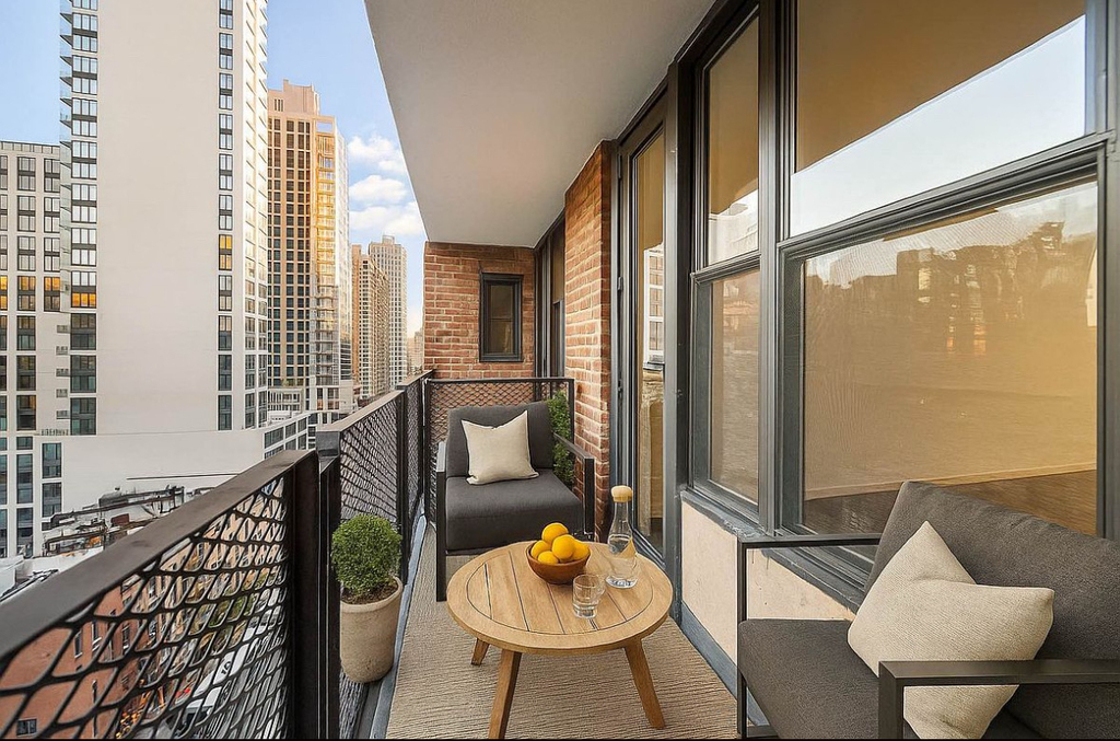 East 38th Street - Photo 4