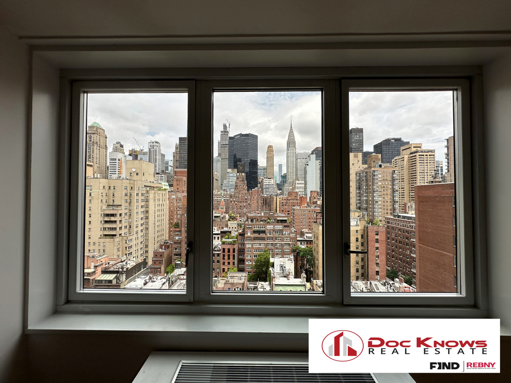 Lexington Ave/32nd Street - Photo 3