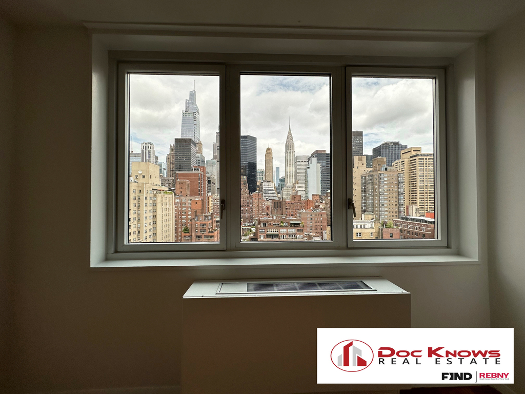 Lexington Ave/32nd Street - Photo 2