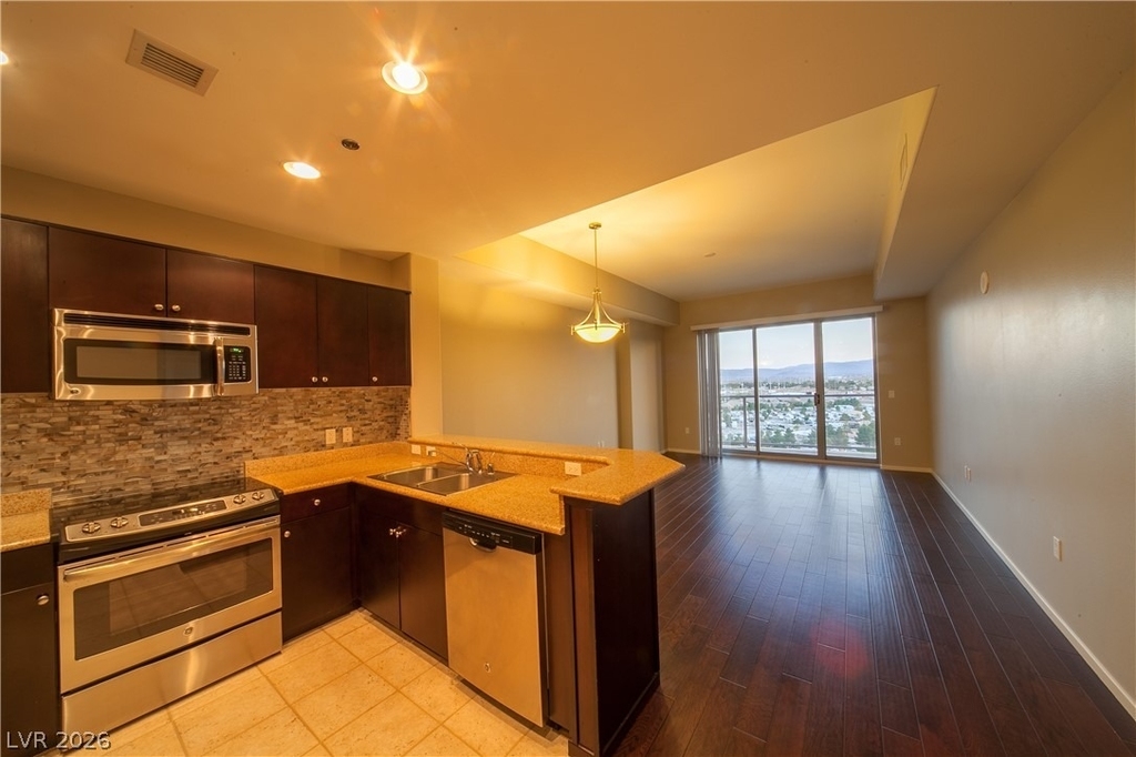 8255 S Las Vegas Boulevard - Photo 1