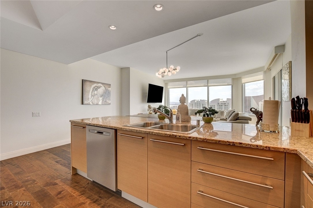 222 Karen Avenue - Photo 9