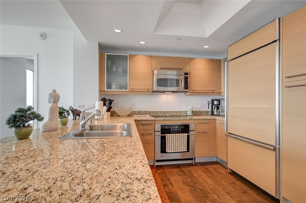 222 Karen Avenue - Photo 8