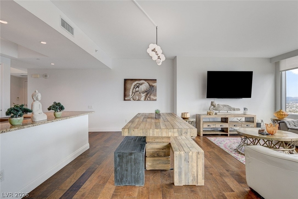 222 Karen Avenue - Photo 5