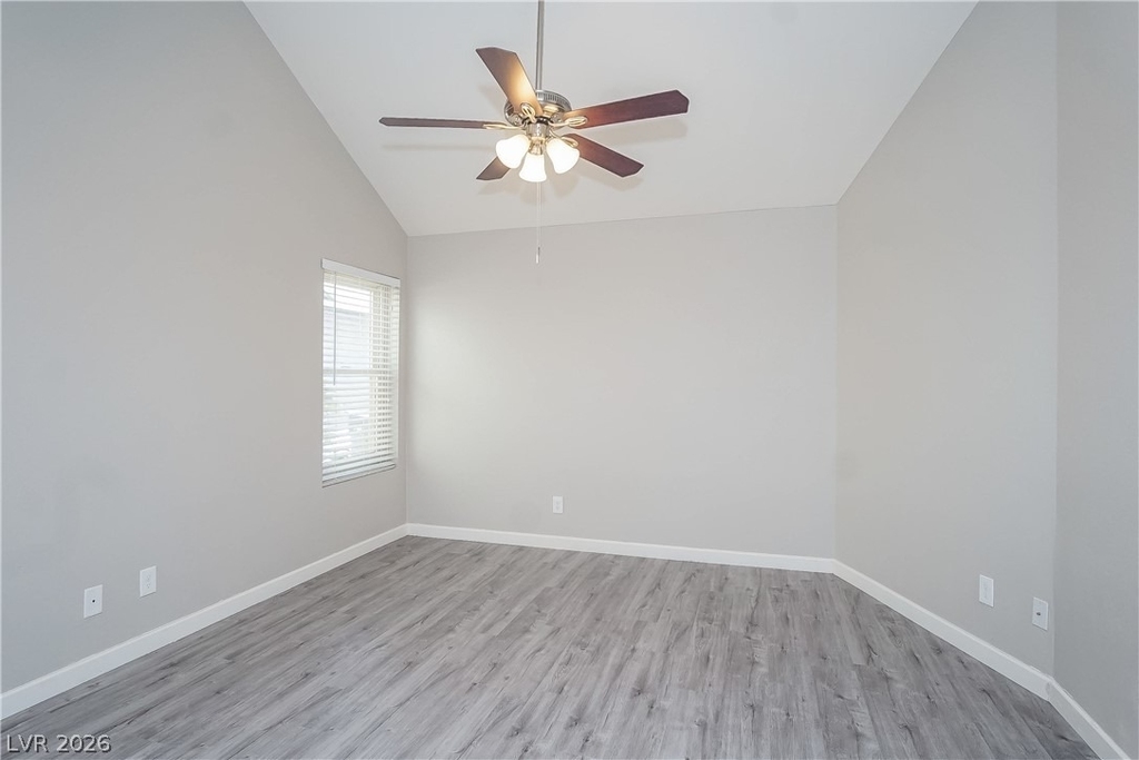 910 Clipper Drive - Photo 6
