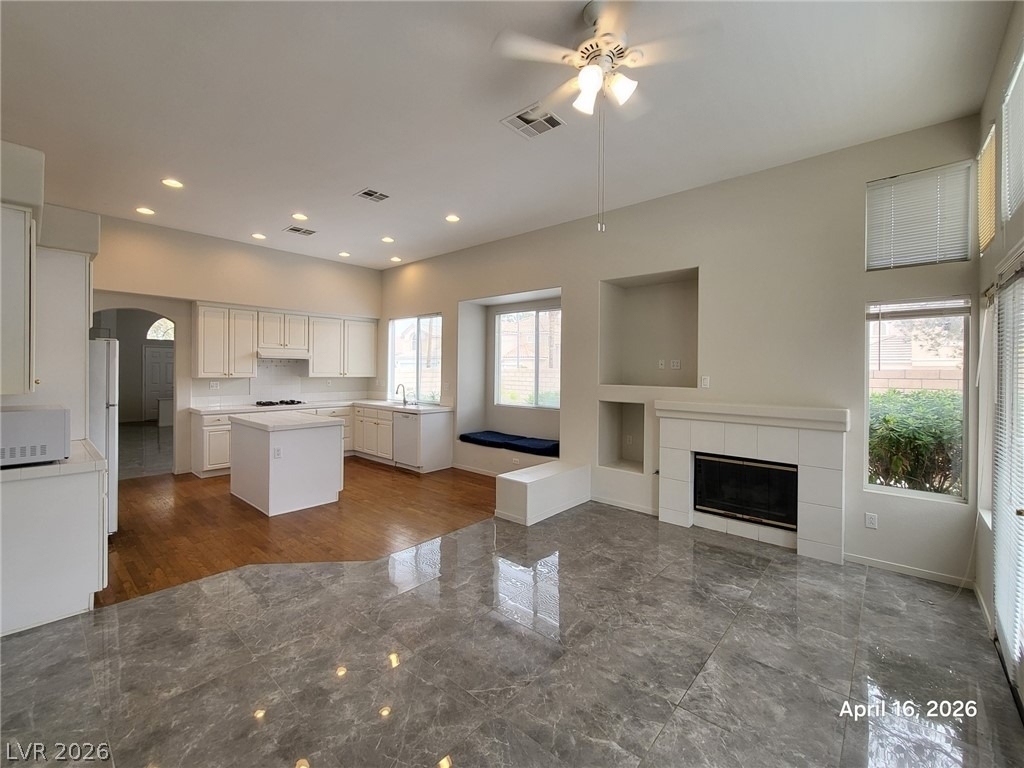 8043 Shadowvale Drive - Photo 4