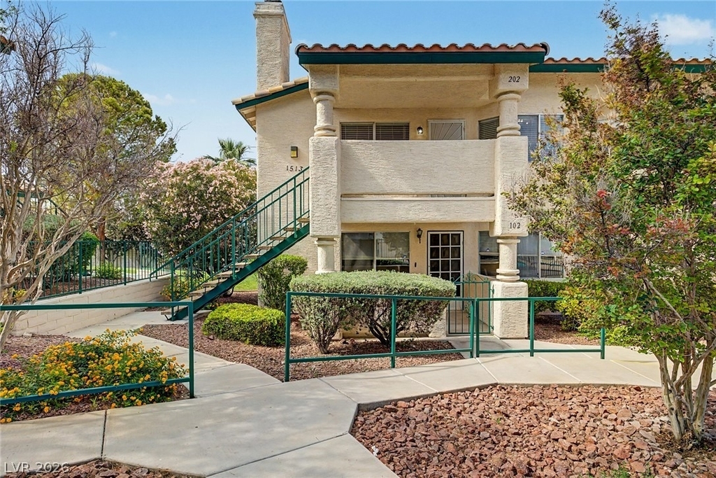 1513 Cedar Rock Lane - Photo 3