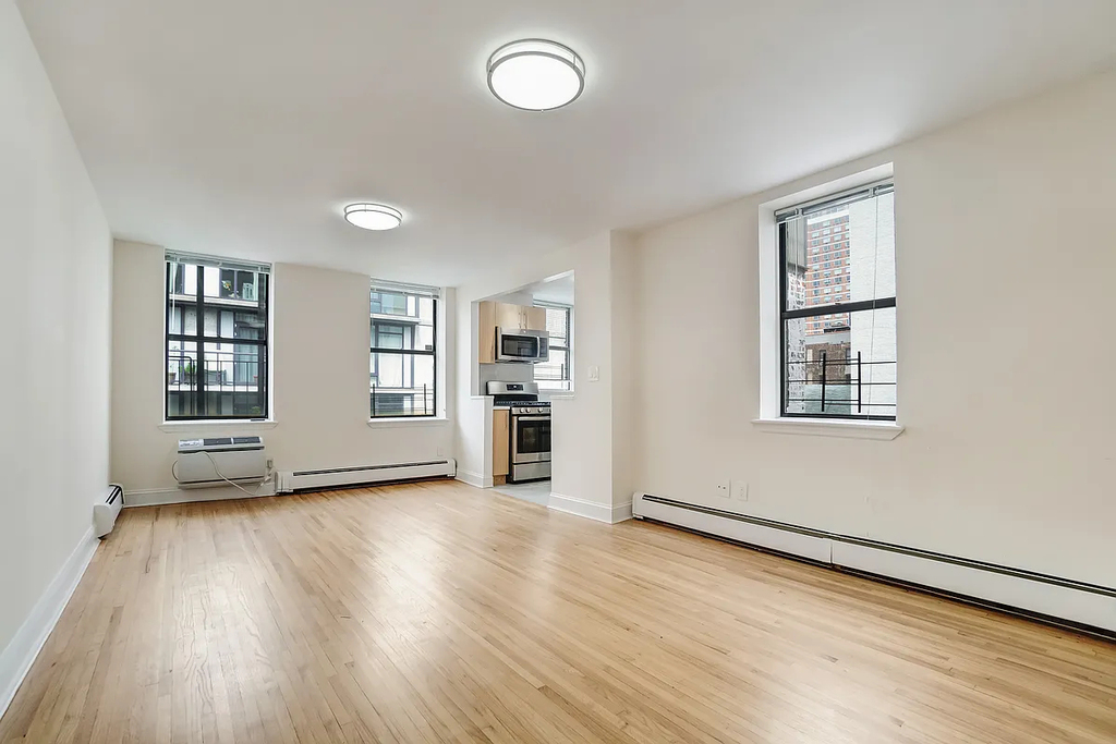 365 West 52nd Street - Photo 0