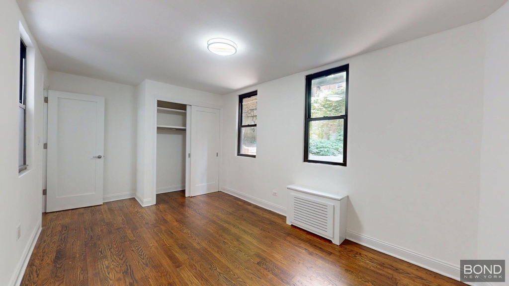 147 East 72nd Street  - Photo 2