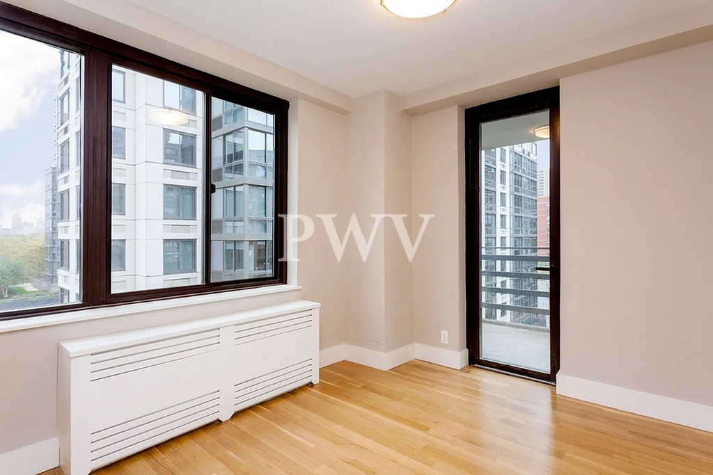 3 Bed West 97th Street  - Photo 1
