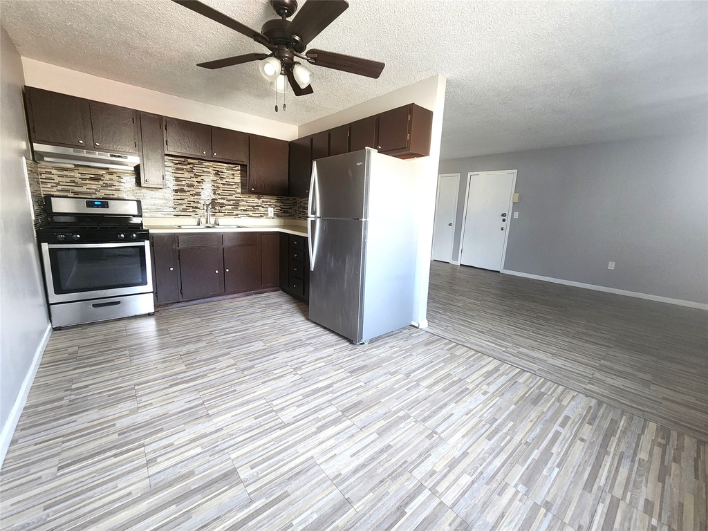 28 Prescott Road - Photo 2