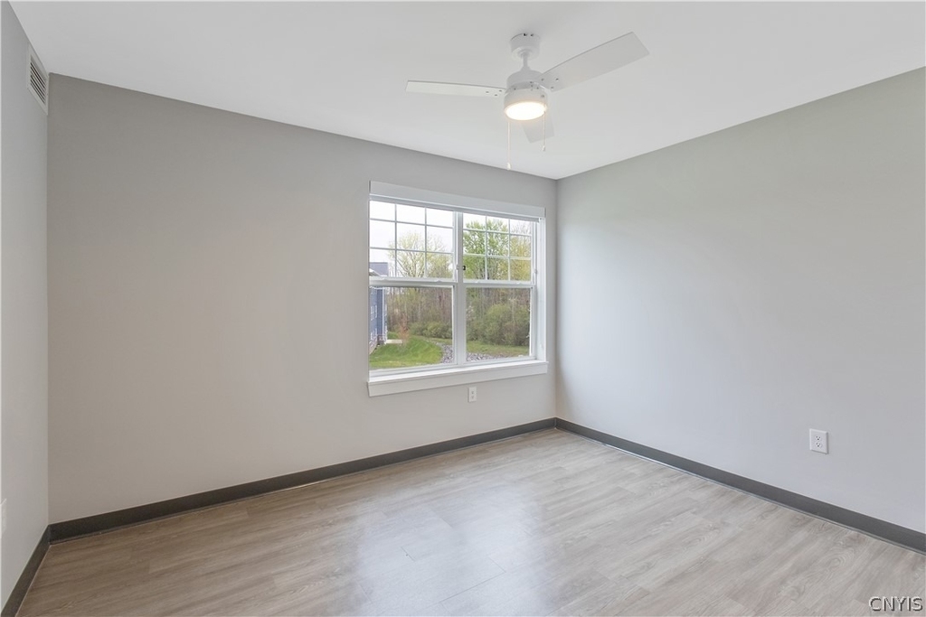 15 Loso Drive - Photo 8