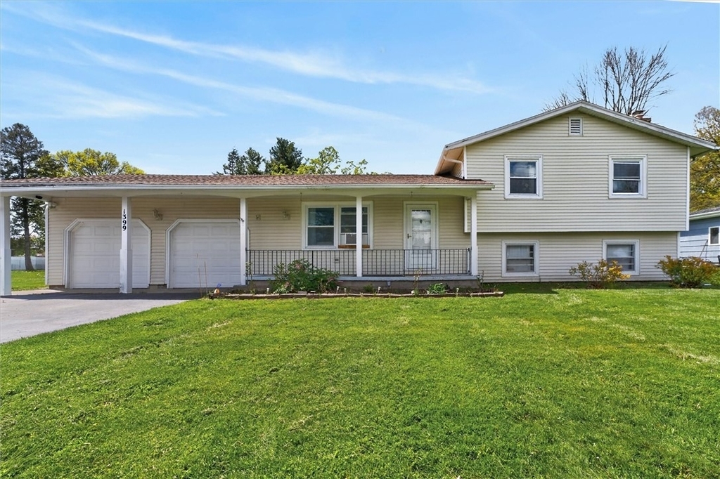 1399 Creek Street - Photo 0
