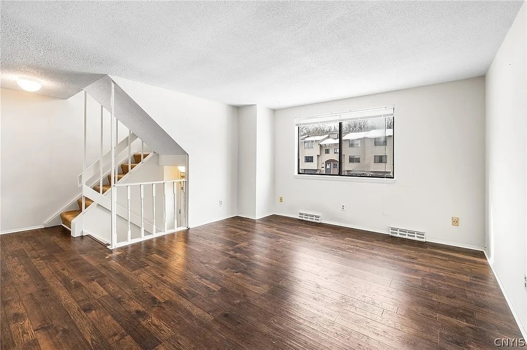 364 Cameco Circle - Photo 2