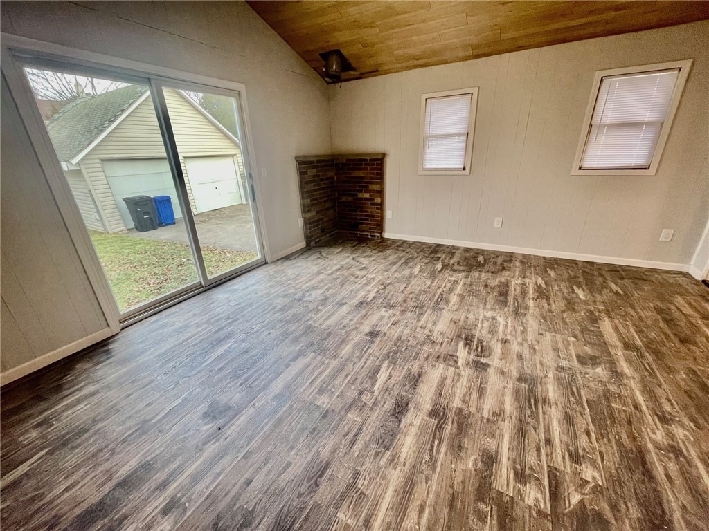 223 E Filbert Street - Photo 12