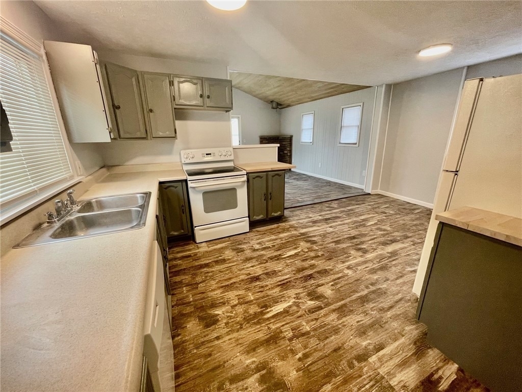 223 E Filbert Street - Photo 23