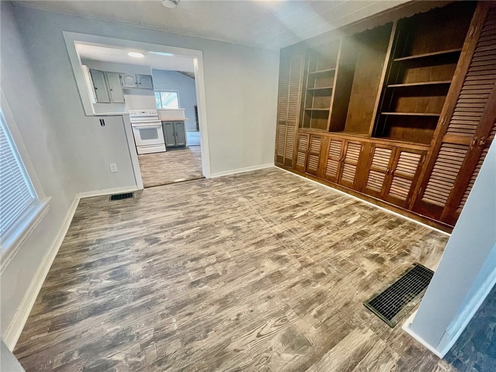 223 E Filbert Street - Photo 6